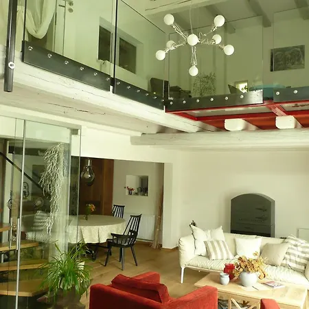 Le Rouge D'hotes De Charme En Alsace