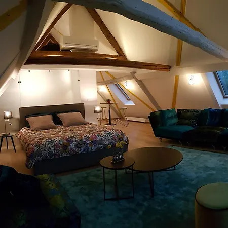 Le Rouge D'hotes De Charme En Alsace Bed & Breakfast
