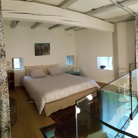 Le Rouge D'hotes De Charme En Alsace 4*