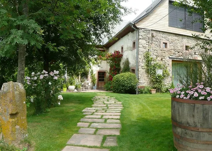 Le Rouge D'hotes De Charme En Alsace Bed & Breakfast 4*