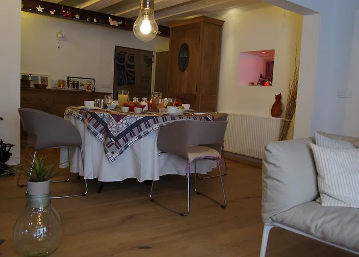 Le Rouge D'hotes De Charme En Alsace