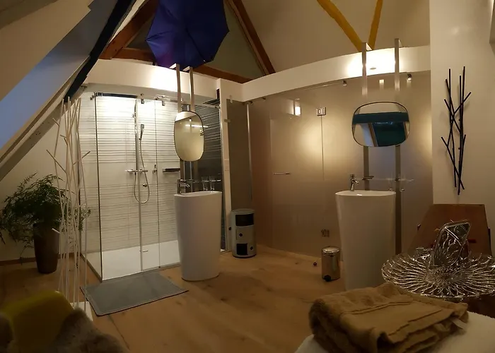 Le Rouge D'hotes De Charme En Alsace Bed & Breakfast 4*