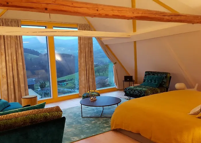 Le Rouge D'hotes De Charme En Alsace