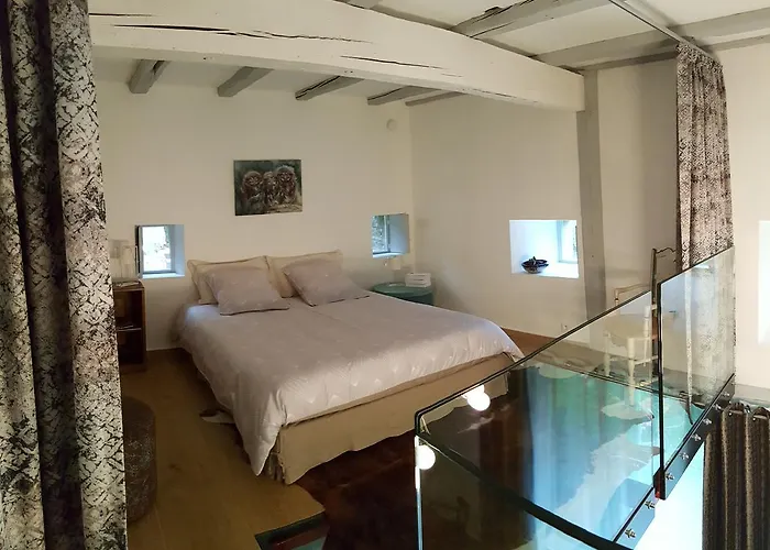 Le Rouge D'hotes De Charme En Alsace 4*